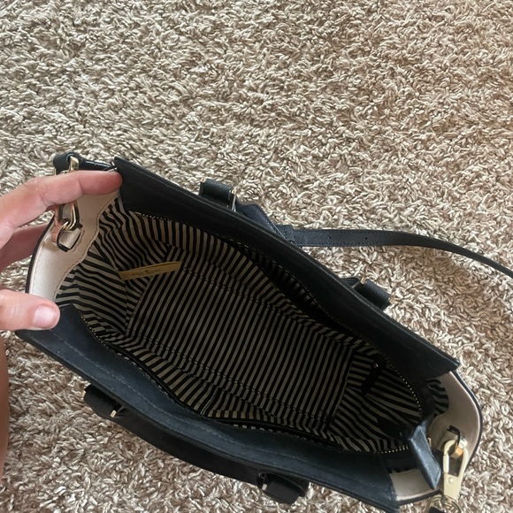 Kate Spade Purse - Picture 2 of 2